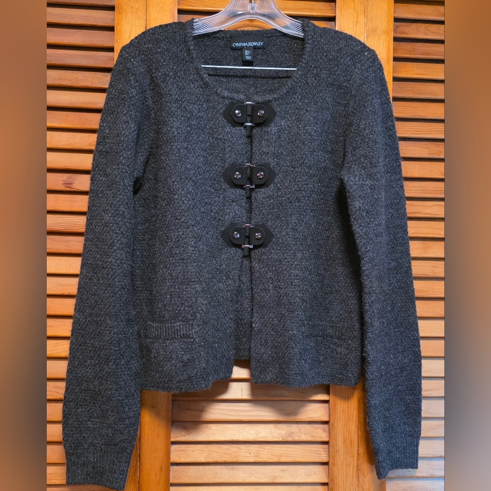 Cynthia Rowley Gray Women's Cardigan Sweater Jacket Buckle Closure Size L